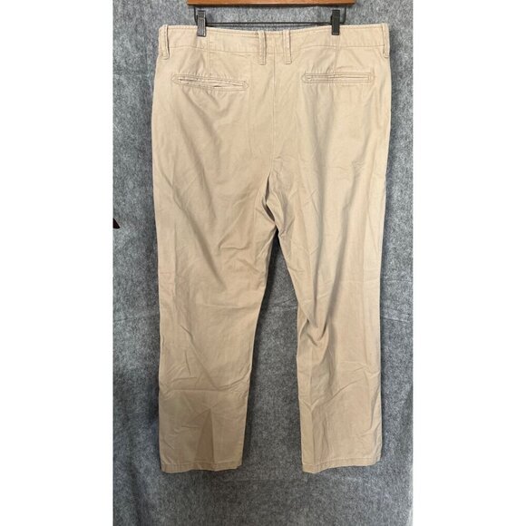 Mens Old Navy Pants 2 pair Broken in Straight Green & Khaki 38/34 New Cotton - Picture 4 of 8